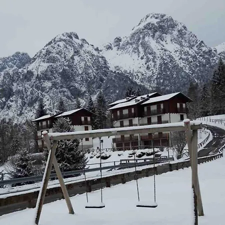 Apartment Rifugio Panoramico In The Mountains Le Arcate Zambla Alta
